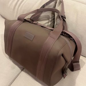 Dagne Dover • Large • Dune • Carry-All